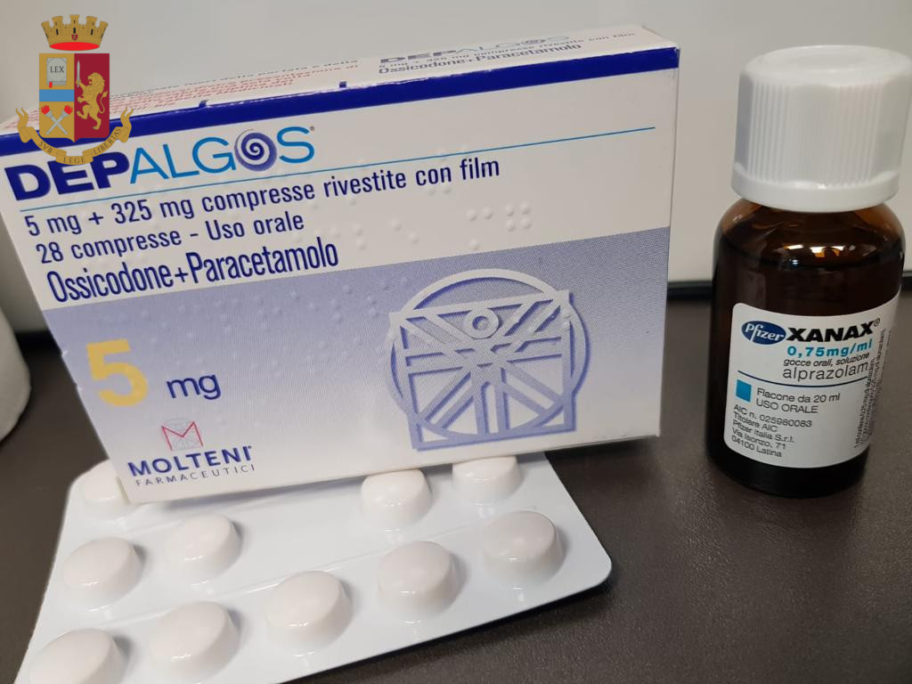 Roma: spacciavano medicinali stupefacenti falsificando ricette mediche, fermati 4 20enni - foto